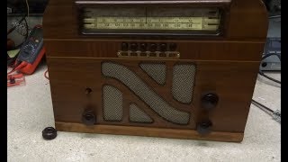 Repair Of A 1940 Philco 40 145 Tube Radio [upl. by Tybi]