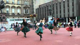 Scottish folk dance Strathspey amp Tulloch [upl. by Loma872]